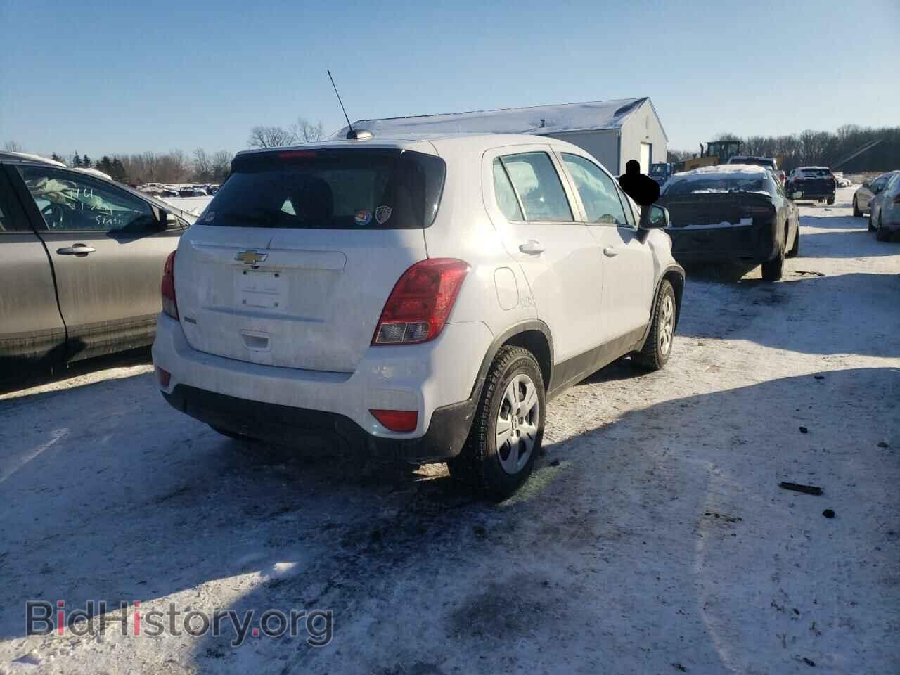 2017 CHEVROLET TRAX - VIN: 3GNCJKSB0HL286457 - Фото 4