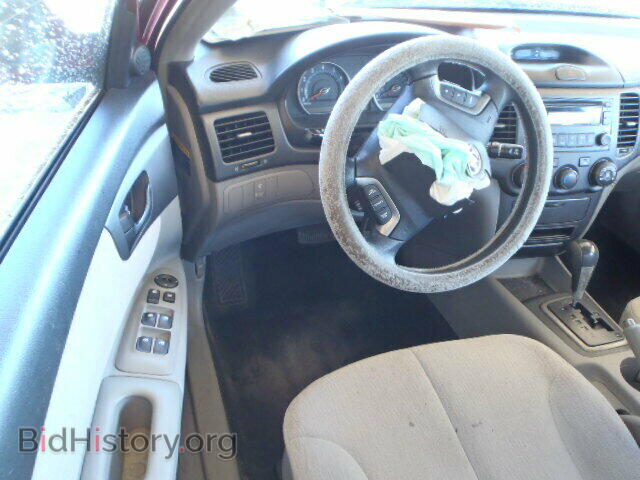 2008 KIA OPTIMA - VIN: KNAGE123X85217841 - Фото 9