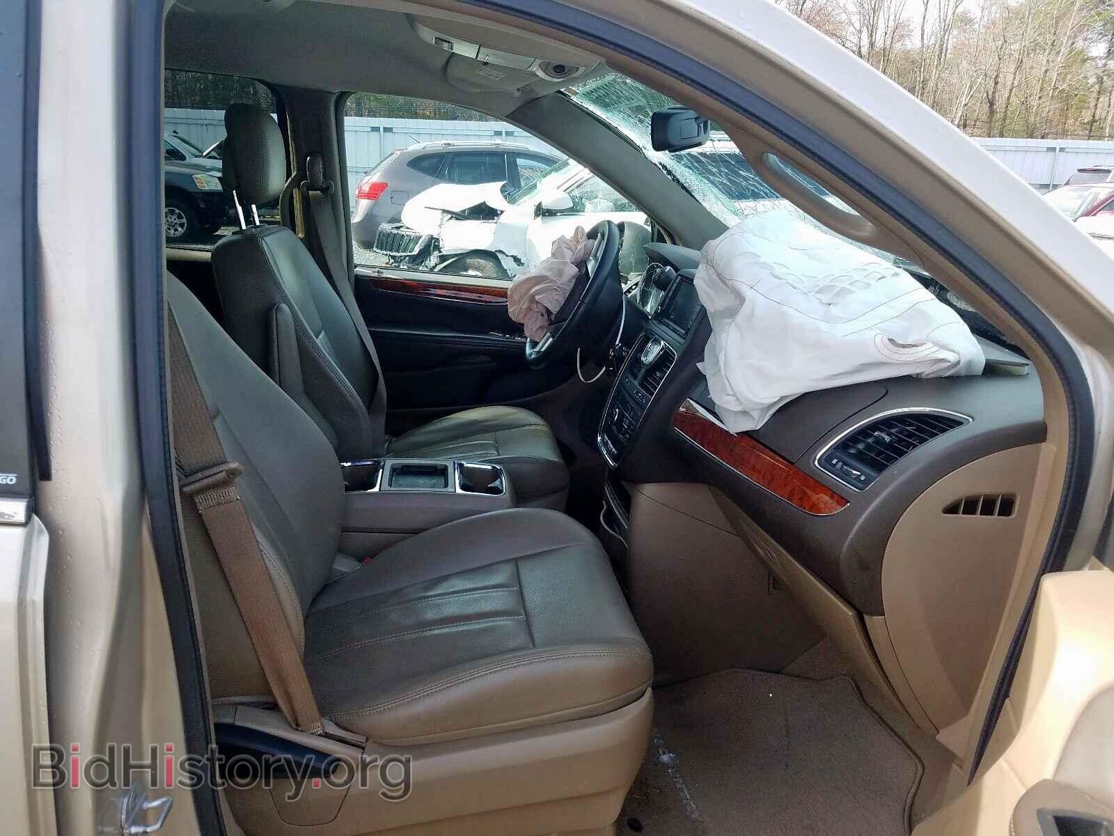 2013 CHRYSLER TOWN & COU - VIN: 2C4RC1BG8DR613851 - Фото 5