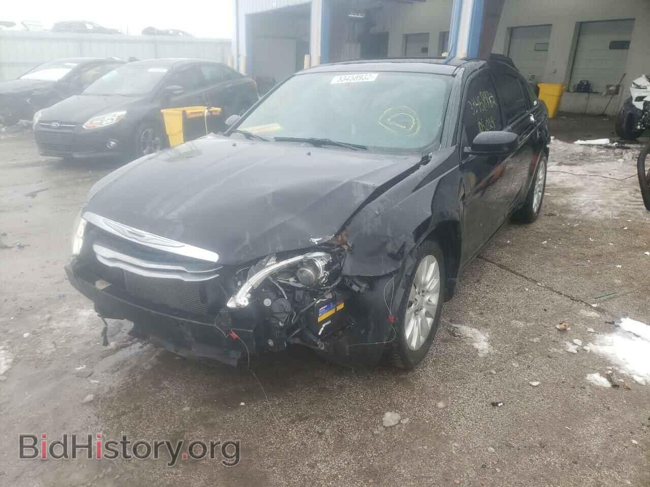 2014 CHRYSLER 200 - VIN: 1C3CCBAB8EN121793 - Фото 2
