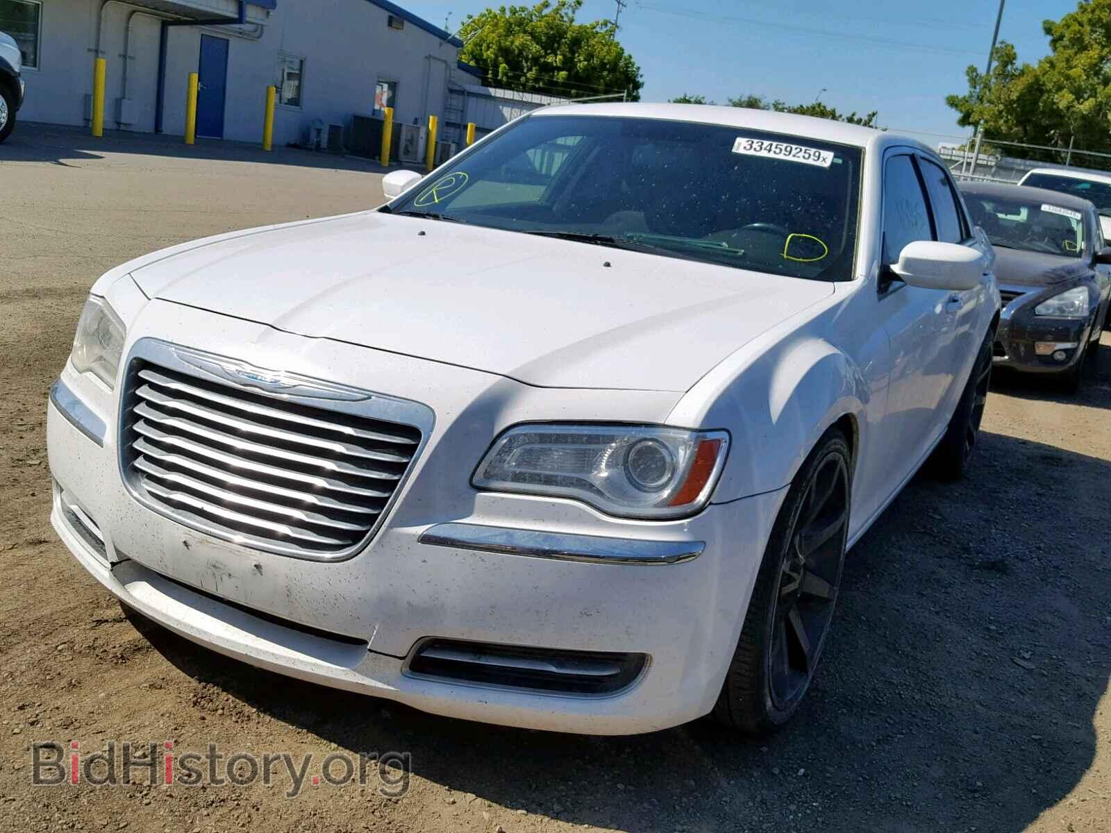 2012 CHRYSLER 300 - VIN: 2C3CCAAG1CH289349 - Фото 2