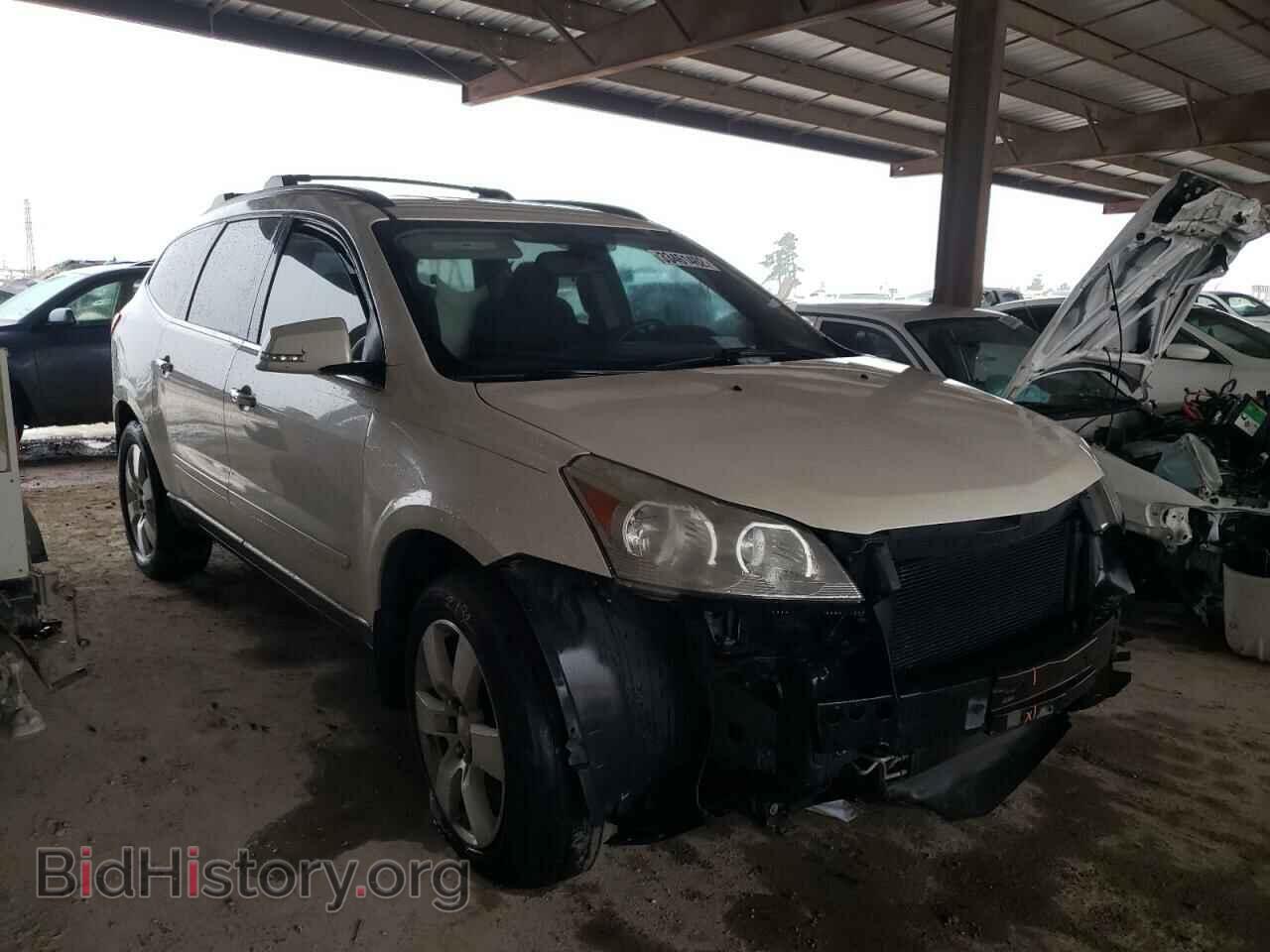 Photo 1GNKRGED4CJ133787 - CHEVROLET TRAVERSE 2012