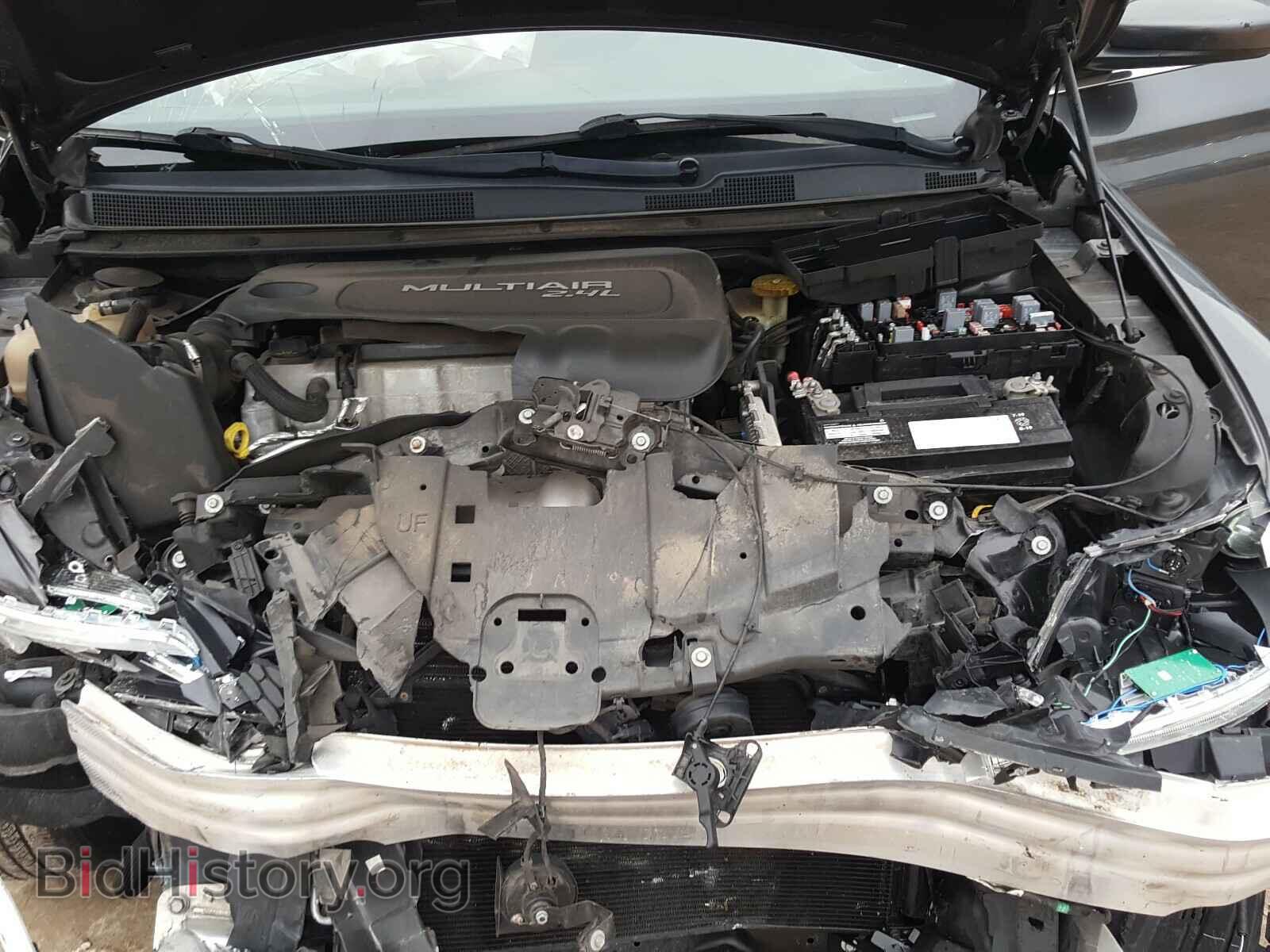 2016 CHRYSLER 200 - VIN: 1C3CCCAB4GN179733 - Фото 7