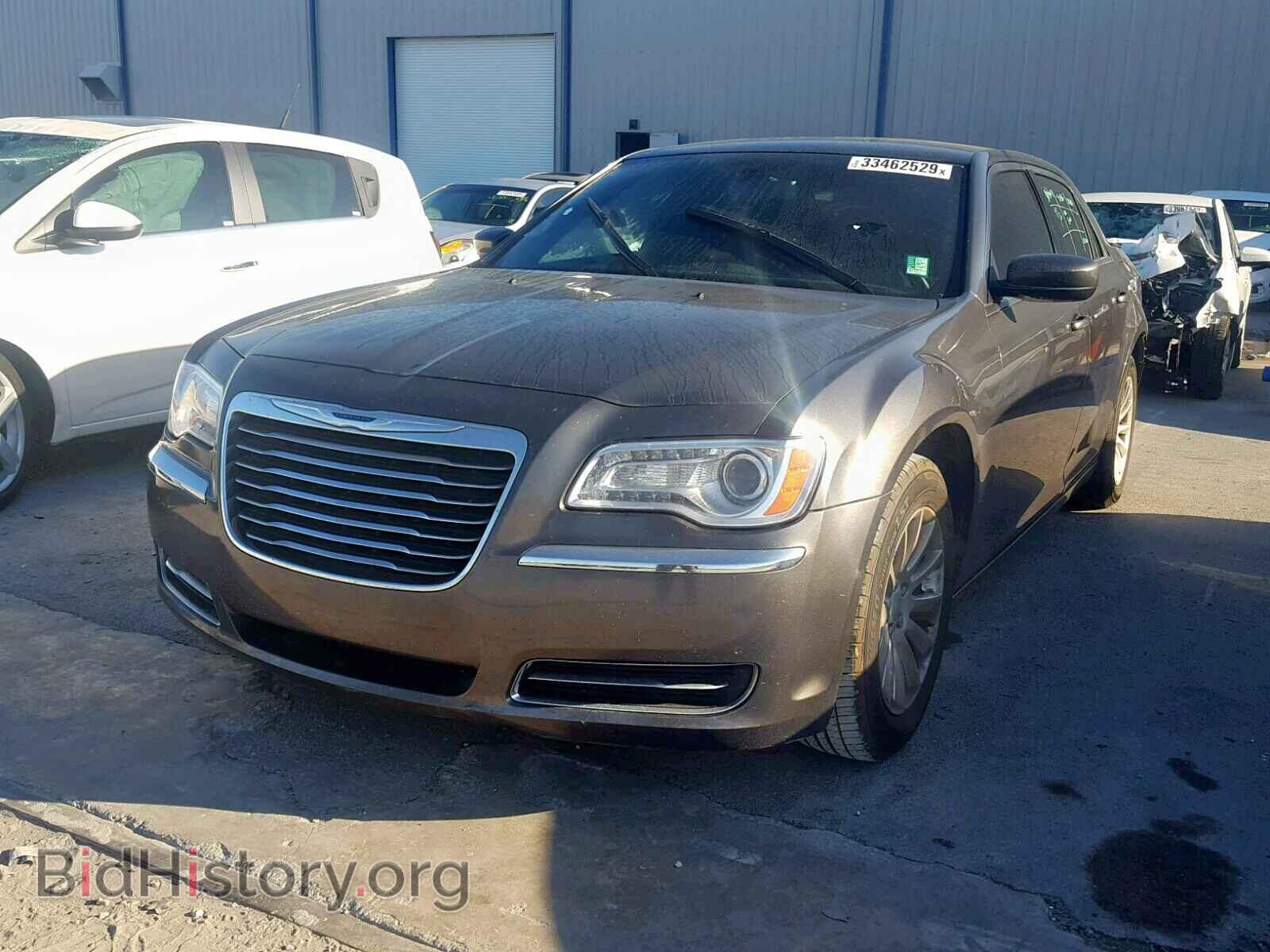 2014 CHRYSLER 300 - VIN: 2C3CCAAG5EH136055 - Фото 2