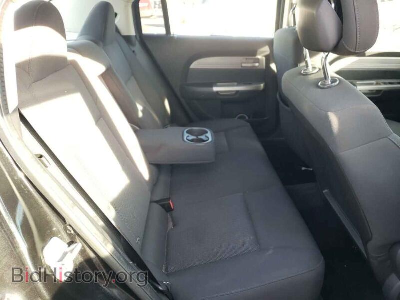 2010 Chrysler SEBRING (VIN 1C3CC4FB8AN227952) — photo 6 of 10