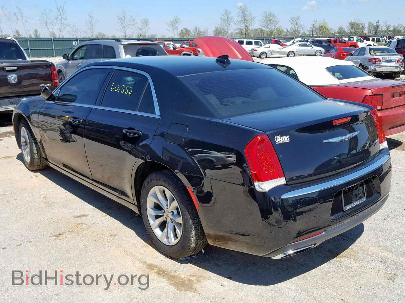 2016 CHRYSLER 300 - VIN: 2C3CCAAG2GH141944 - Фото 3