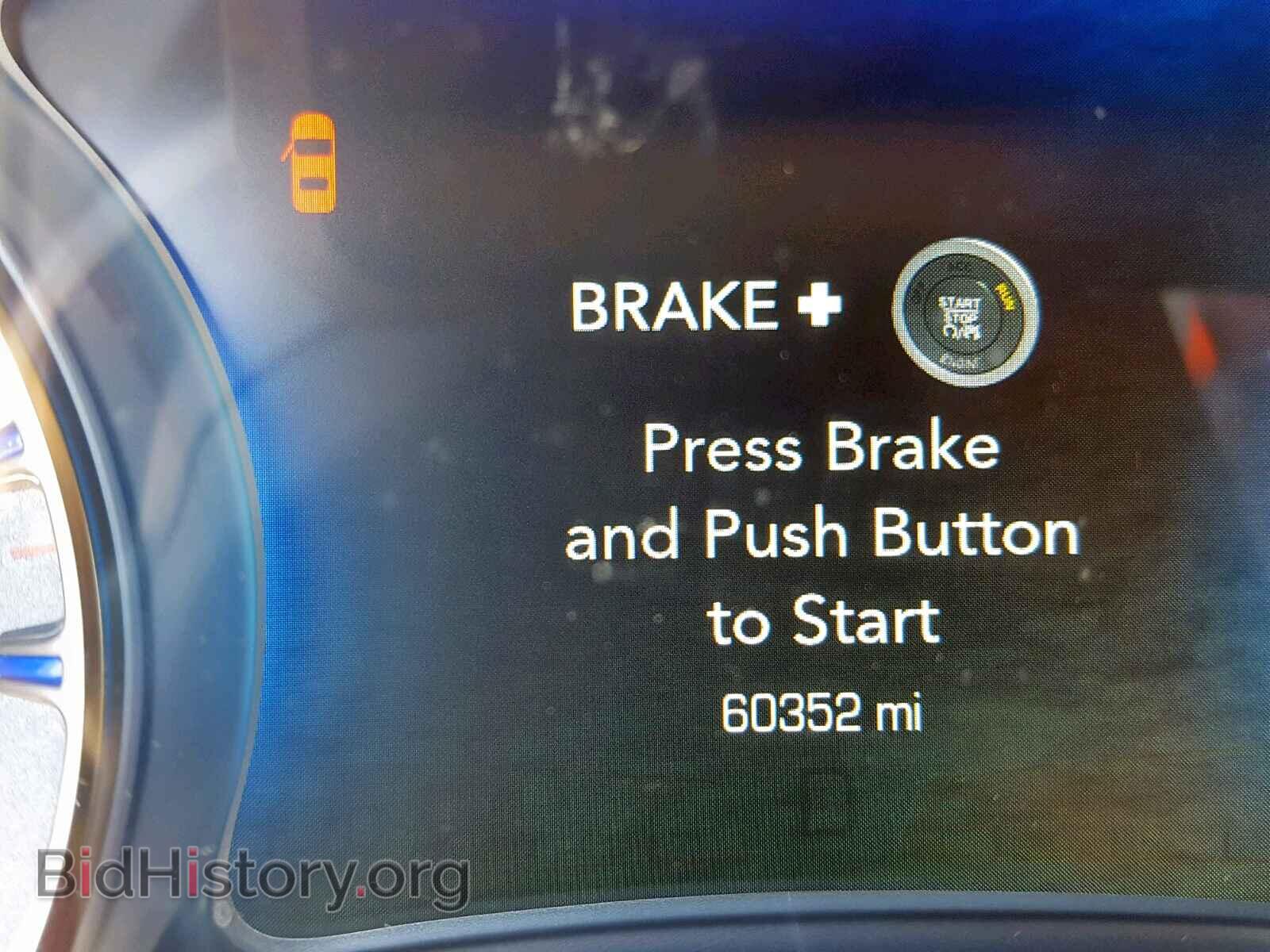 2016 CHRYSLER 300 - VIN: 2C3CCAAG2GH141944 - Фото 8