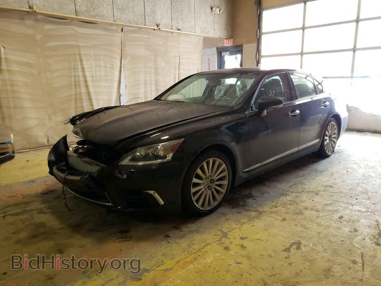 2013 LEXUS LS460 - VIN: JTHCL5EF7D5018162 - Photo 2