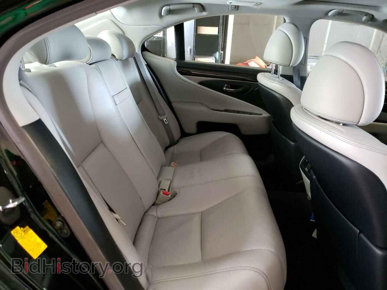 2013 LEXUS LS460 - VIN: JTHCL5EF7D5018162 - Photo 6
