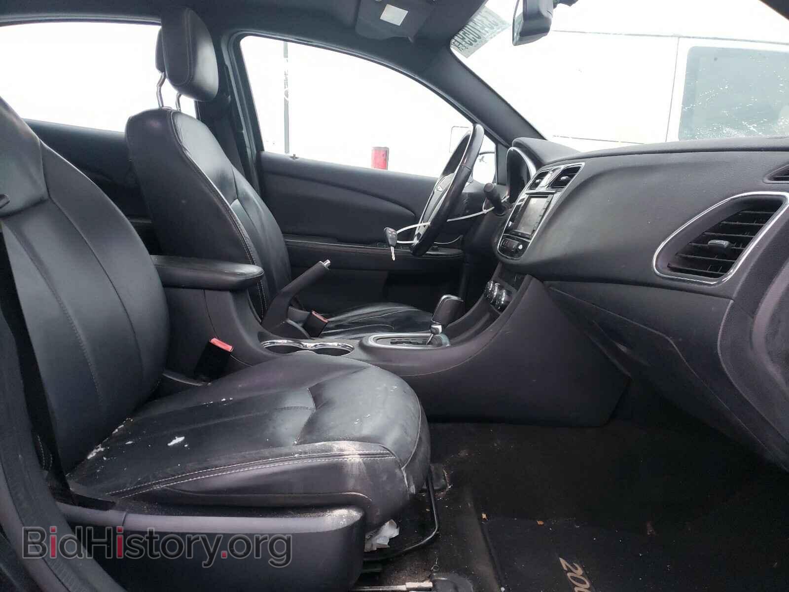 2011 CHRYSLER 200 - VIN: 1C3BC2FB5BN623225 - Photo 5