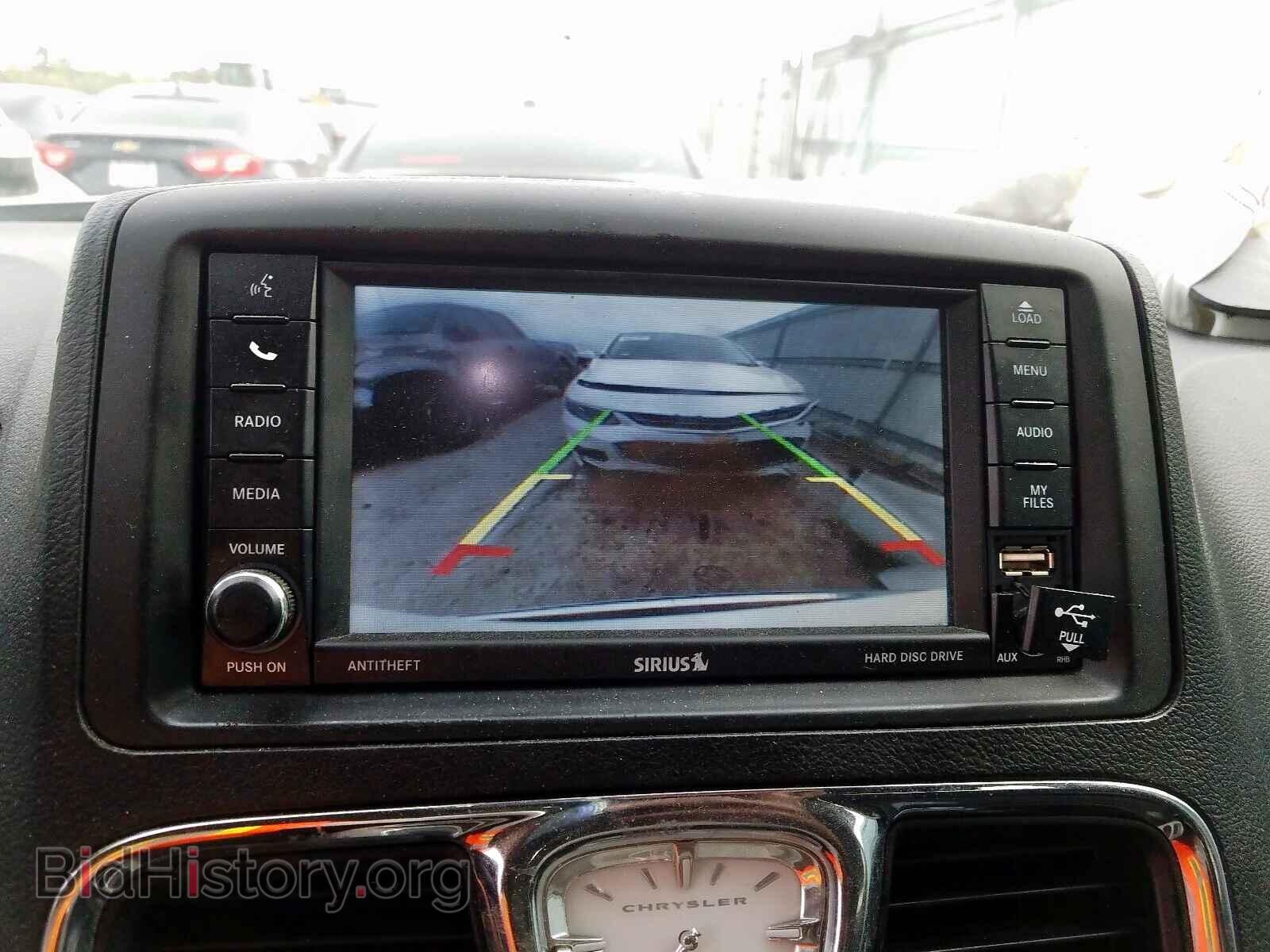 2016 CHRYSLER TOWN & COU - VIN: 2C4RC1JG7GR193683 - Фото 9