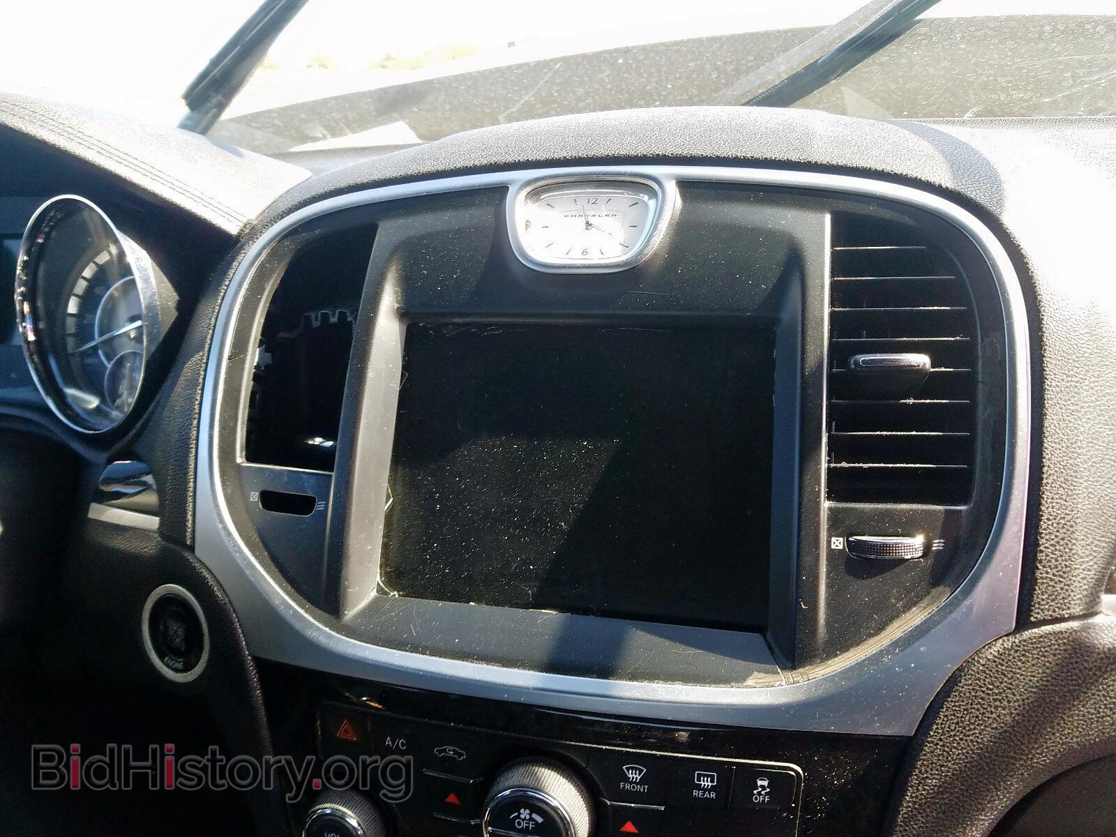 2013 CHRYSLER 300 - VIN: 2C3CCAETXDH510097 - Фото 9