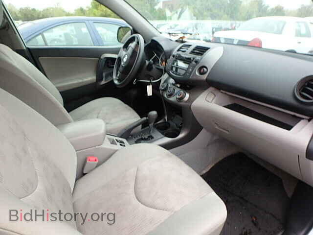 2011 TOYOTA RAV4 - VIN: 2T3BK4DV2BW040384 - Фото 5