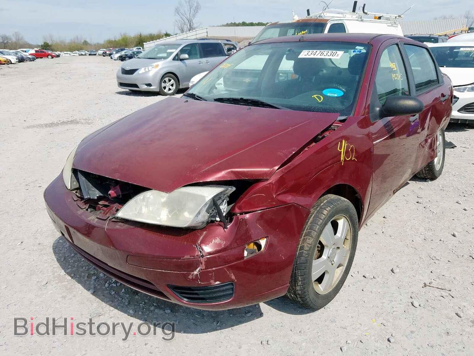 2007 FORD FOCUS - VIN: 1FAFP34N37W101334 - Photo 2