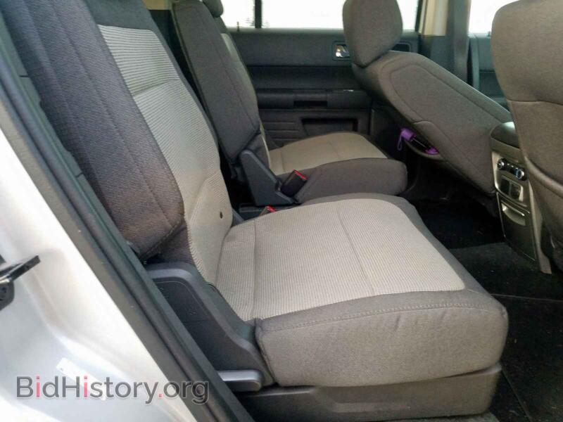 2011 Ford FLEX (VIN 2FMGK5BC7BBD20412) — photo 6 of 10