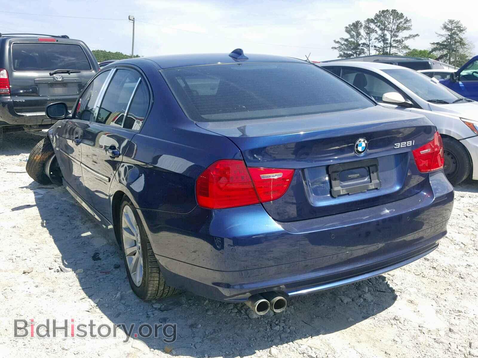 2011 BMW 328 I - VIN: WBAPH7C59BE850977 - Фото 3