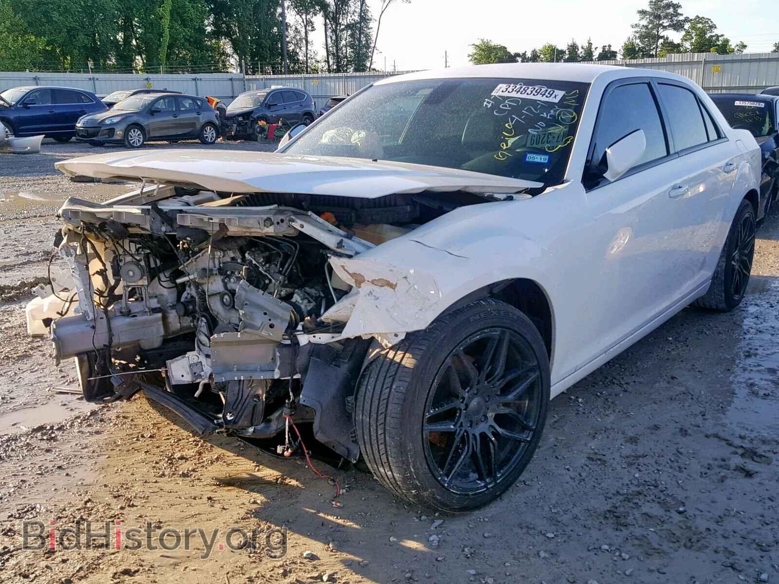 2015 CHRYSLER 300 - VIN: 2C3CCABG9FH756214 - Фото 2