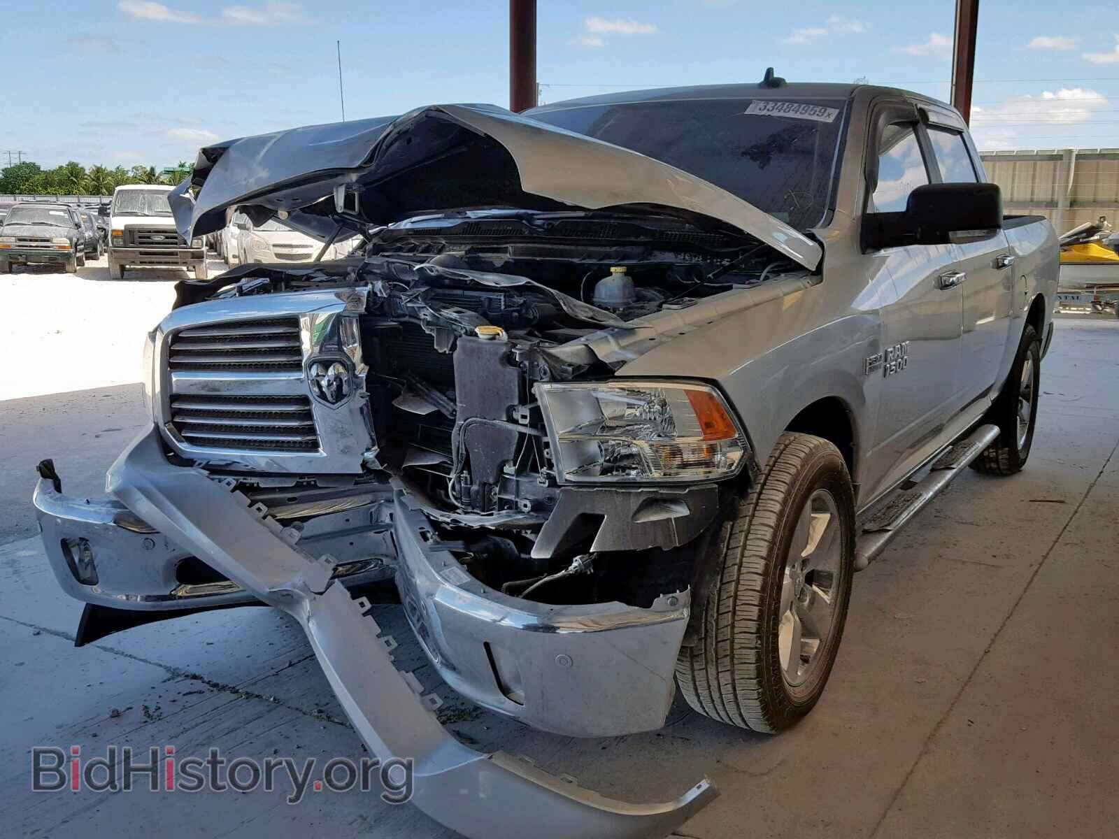 2016 RAM 1500 SLT - VIN: 3C6RR6LT6GG363924 - Фото 2