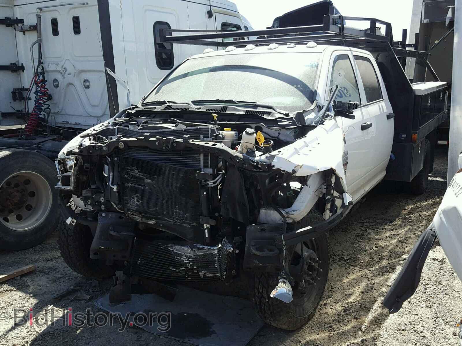 2016 RAM 3500 - VIN: 3C7WRTCL7GG258922 - Photo 2