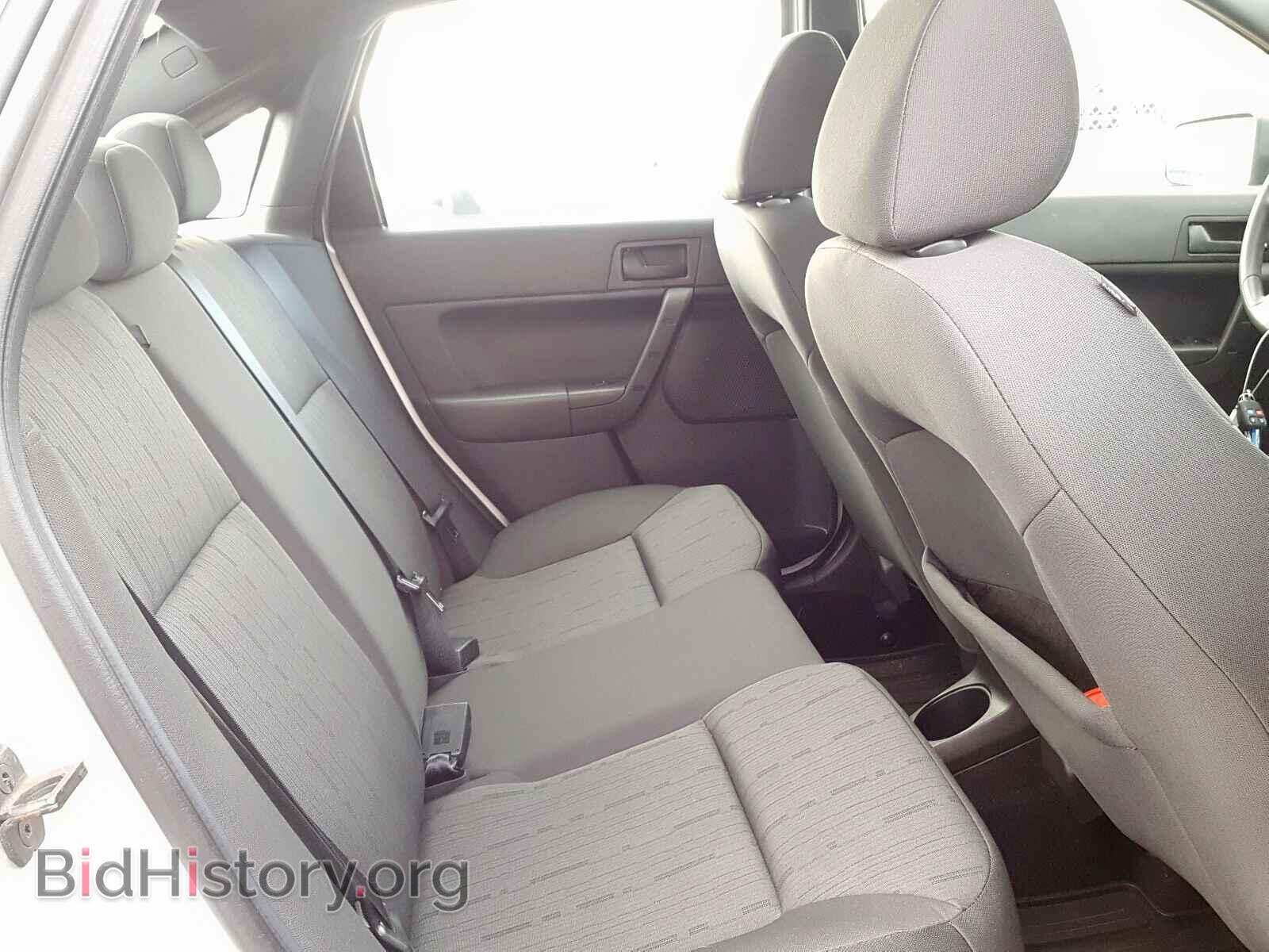 2011 FORD FOCUS - VIN: 1FAHP3FN6BW182215 - Фото 6