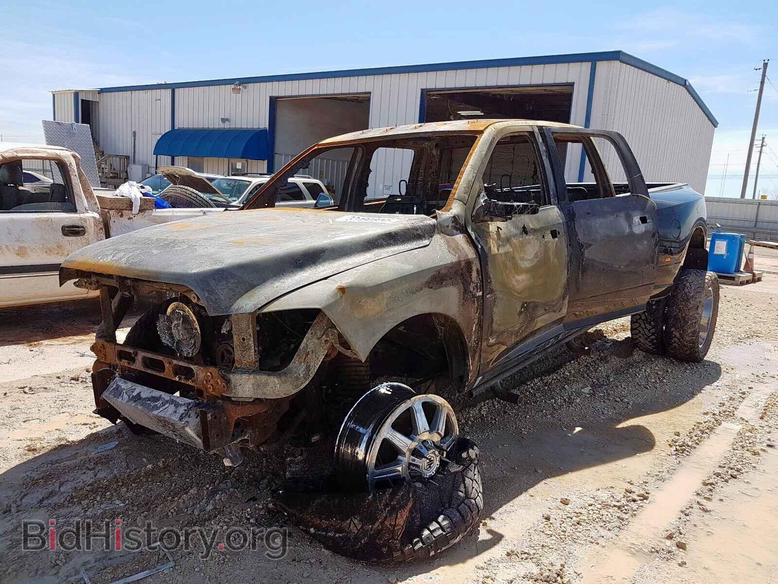 2017 RAM 3500 - VIN: 3C63RRGL1HG650607 - Фото 2