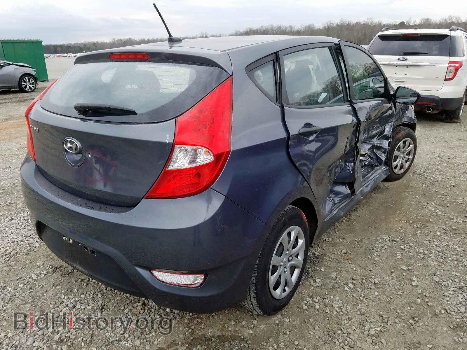 2013 HYUNDAI ACCENT - VIN: KMHCT5AE5DU060359 - Фото 4