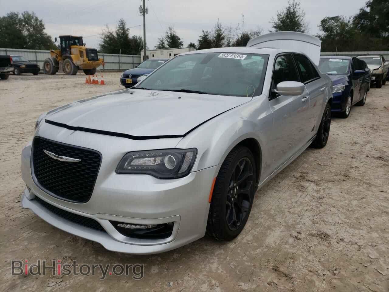 2020 CHRYSLER 300 - VIN: 2C3CCABT0LH180831 - Фото 2