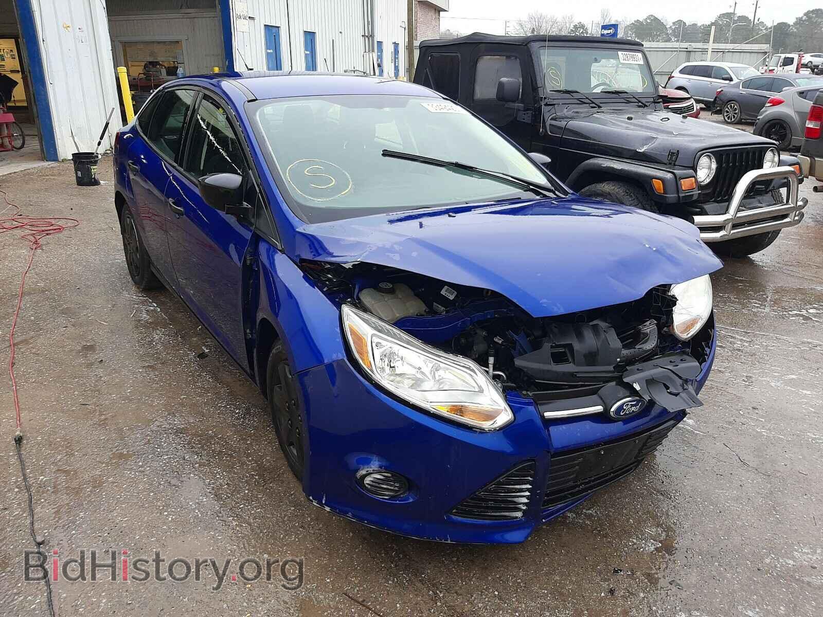 Photo 1FAHP3E2XCL241650 - FORD FOCUS 2012