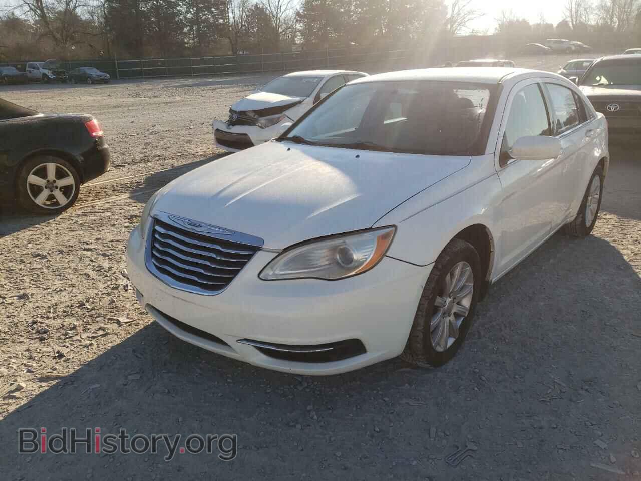 2011 CHRYSLER 200 - VIN: 1C3BC1FB4BN519187 - Фото 2