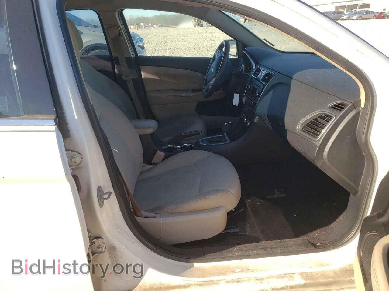 2011 CHRYSLER 200 - VIN: 1C3BC1FB4BN519187 - Фото 5