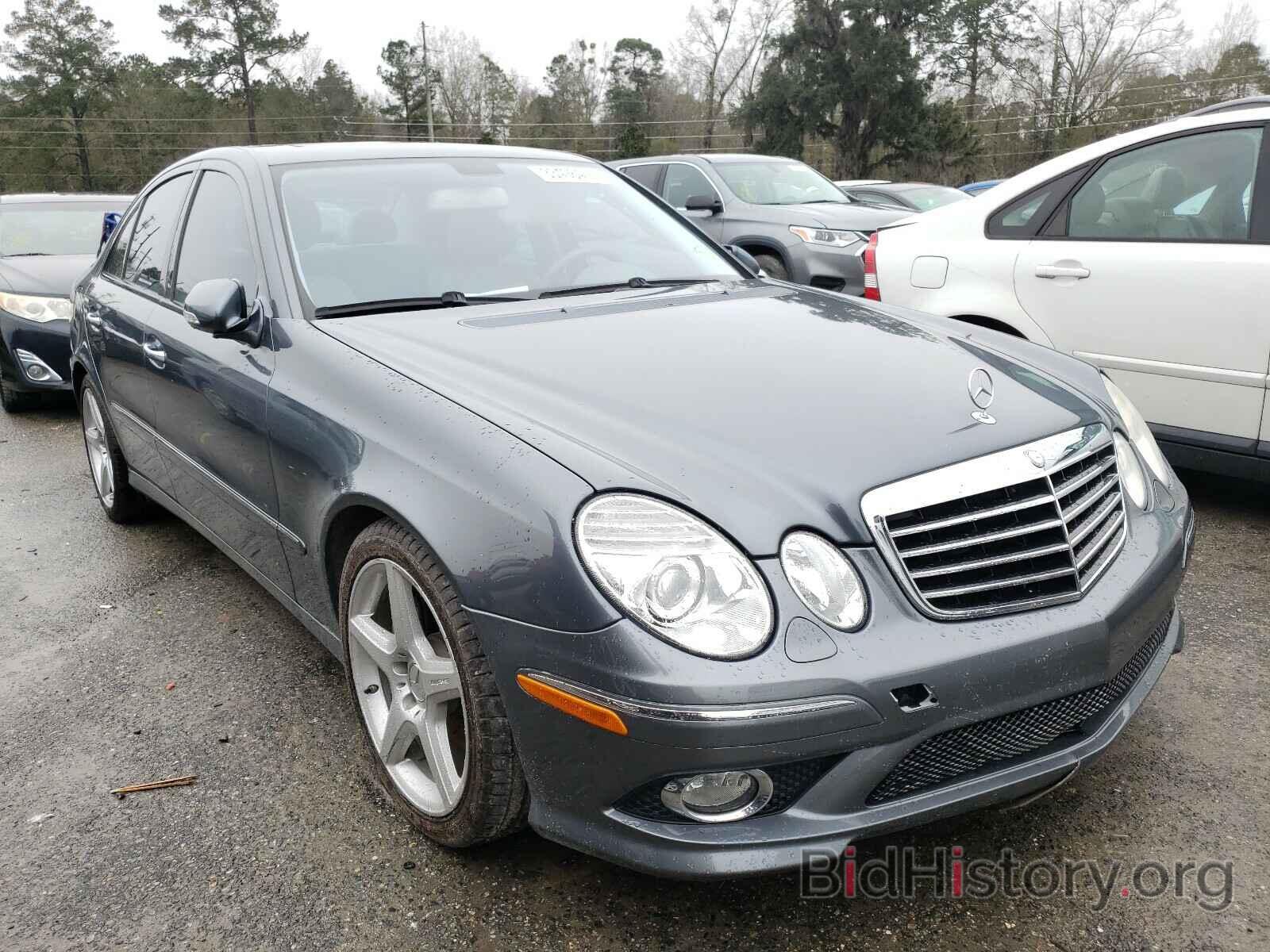 Photo WDBUF56X79B422218 - MERCEDES-BENZ E CLASS 2009