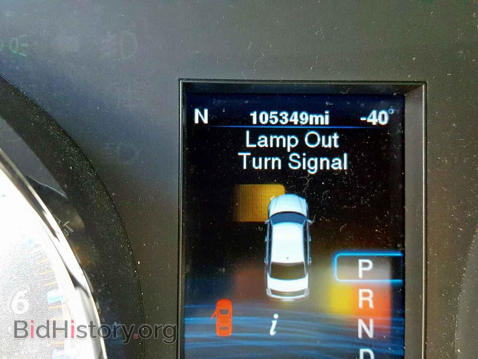 2012 CHRYSLER 300 - VIN: 2C3CCAET7CH261160 - Фото 8
