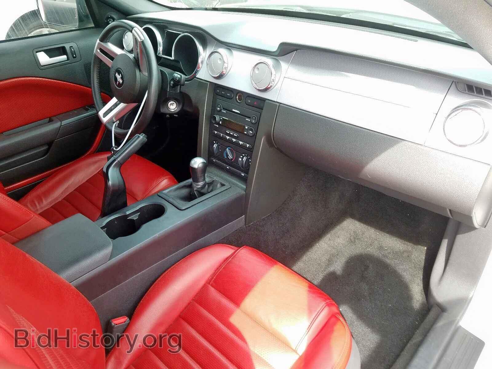 2005 FORD MUSTANG - VIN: 1ZVHT82H155142442 - Фото 9