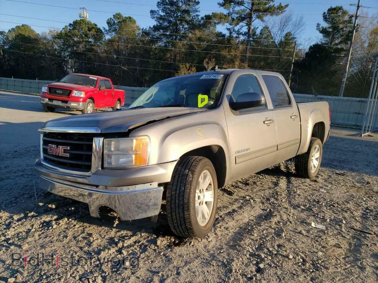 2008 GMC SIERRA - VIN: 2GTEC13J181113236 - Фото 2
