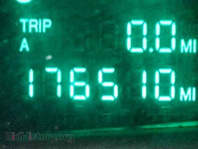 2001 CADILLAC DEVILLE - VIN: 1G6KD54Y31U270962 - Фото 8