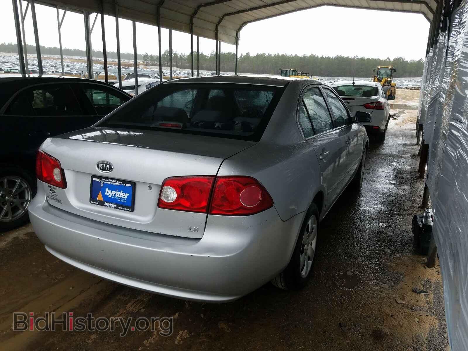 2007 KIA OPTIMA - VIN: KNAGE123275100091 - Фото 4