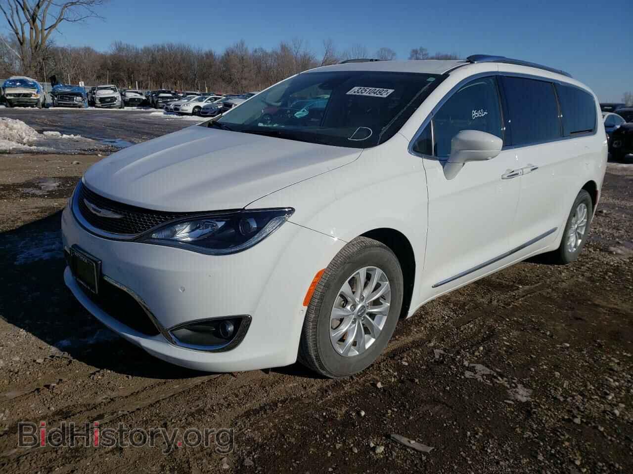 2018 CHRYSLER PACIFICA - VIN: 2C4RC1BG8JR237132 - Photo 2