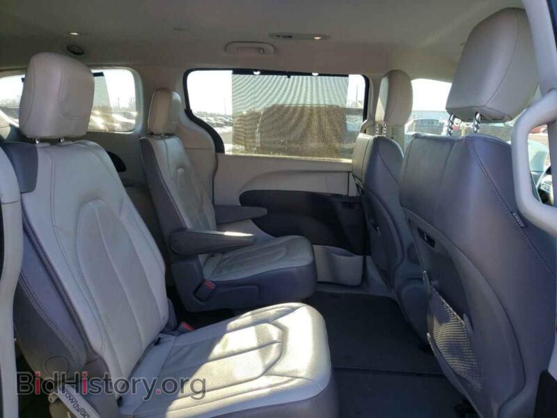 2018 Chrysler PACIFICA (VIN 2C4RC1BG8JR237132) — фото 6 из 10