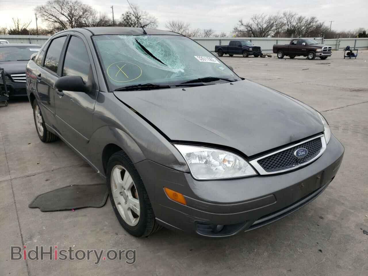Photo 1FAFP34N67W104762 - FORD FOCUS 2007