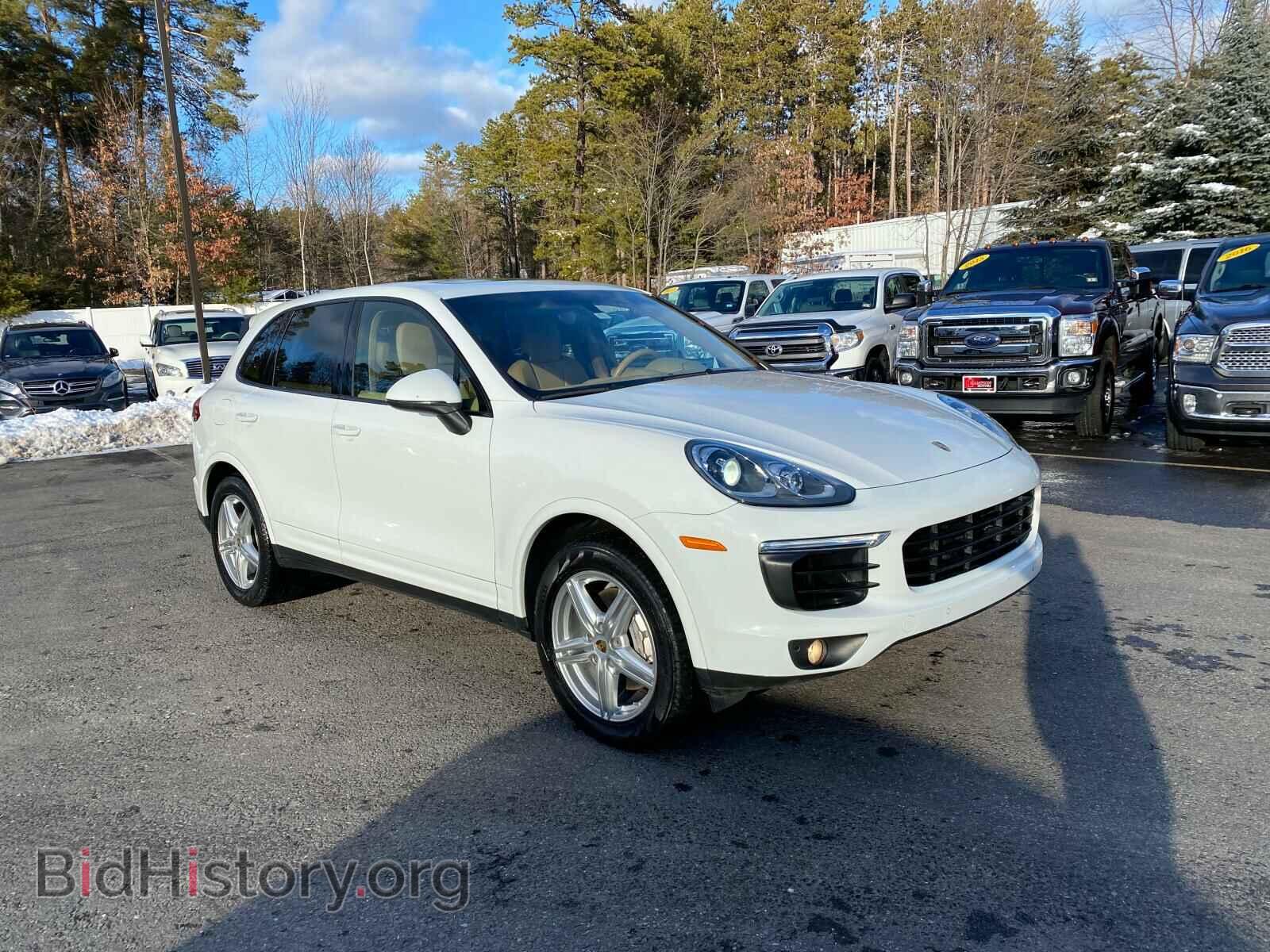 2016 PORSCHE CAYENNE - VIN: WP1AB2A29GLA93425 - Photo 2