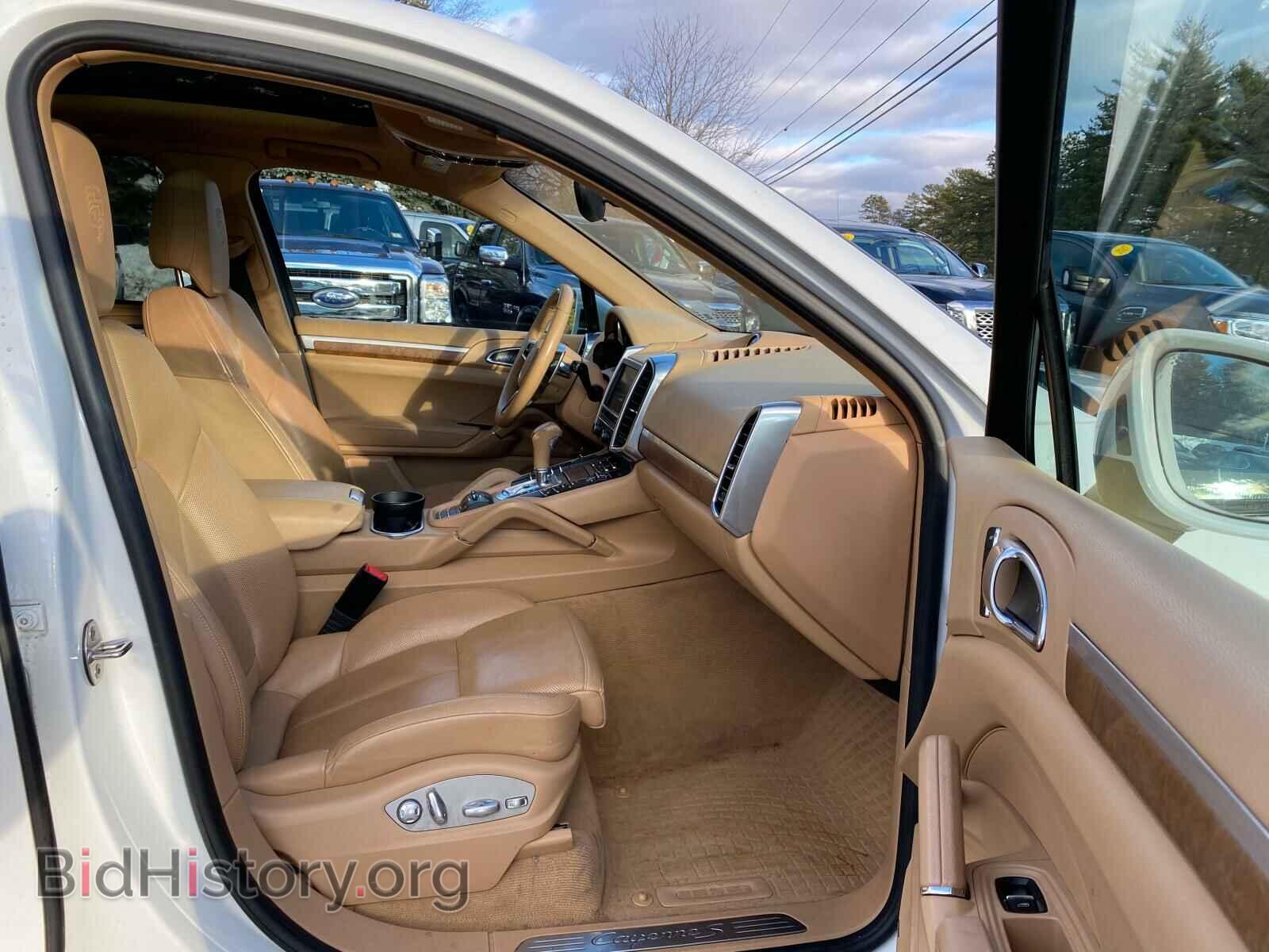 2016 PORSCHE CAYENNE - VIN: WP1AB2A29GLA93425 - Photo 5