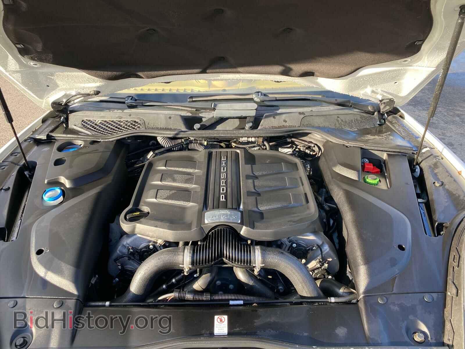 2016 PORSCHE CAYENNE - VIN: WP1AB2A29GLA93425 - Photo 8
