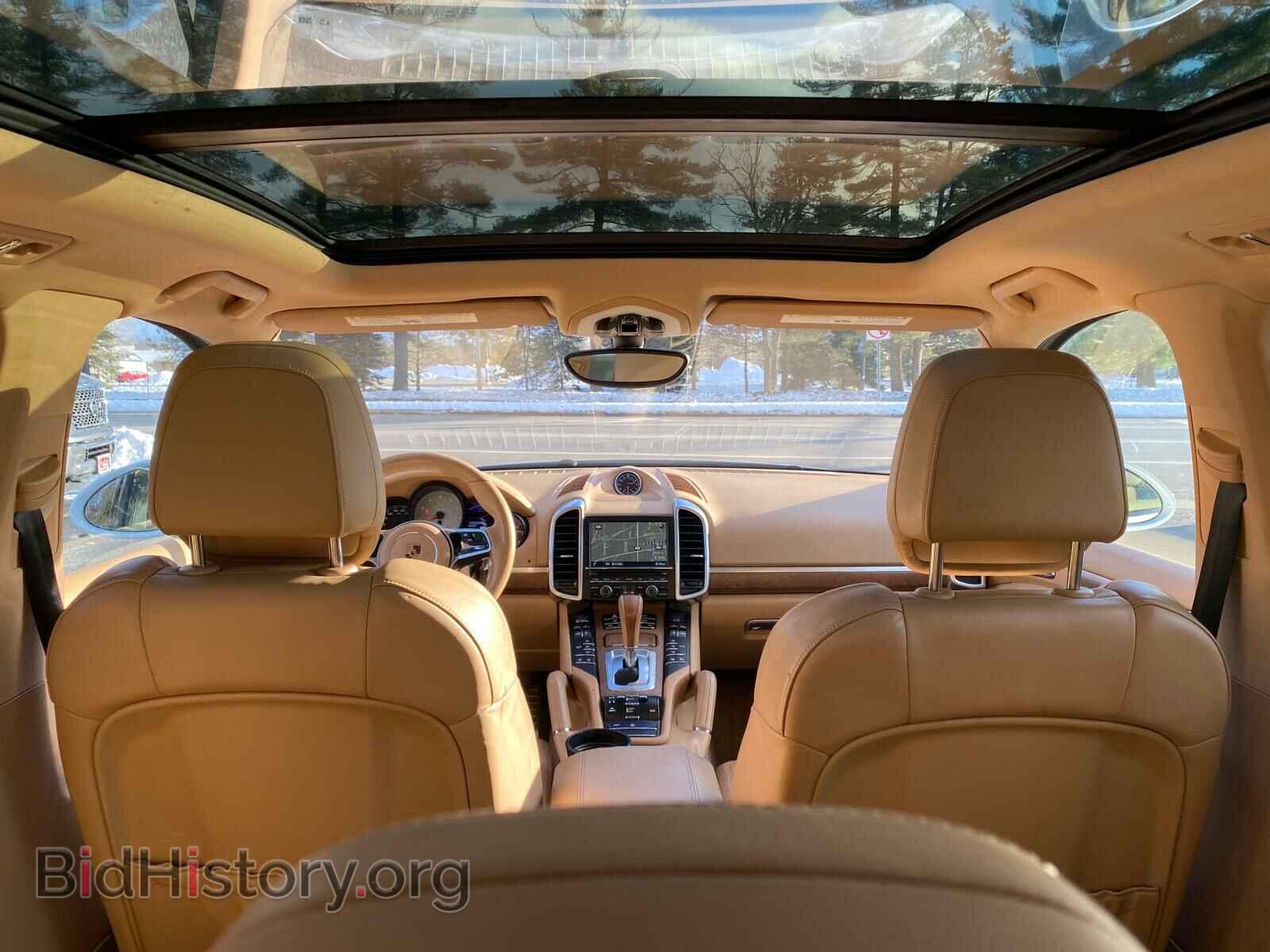 2016 PORSCHE CAYENNE - VIN: WP1AB2A29GLA93425 - Photo 9