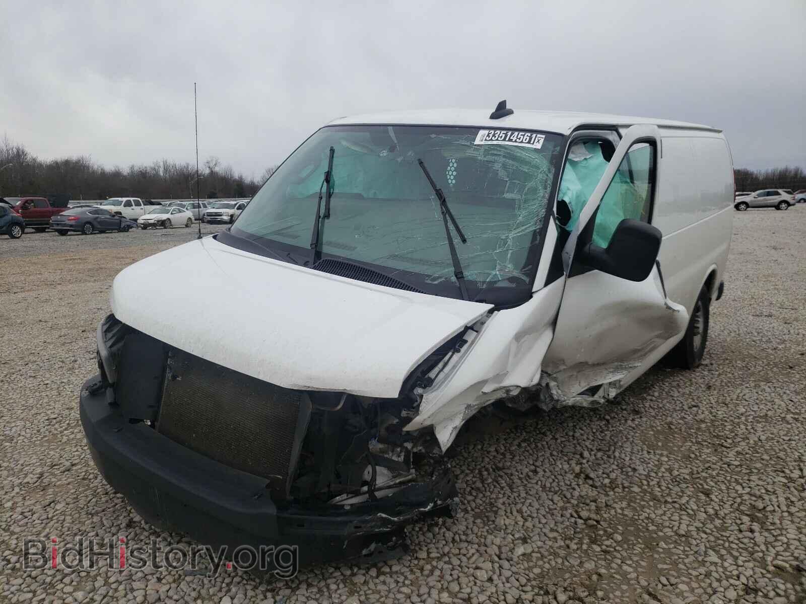 2019 CHEVROLET EXPRESS - VIN: 1GCWGAFP1K1280802 - Фото 2