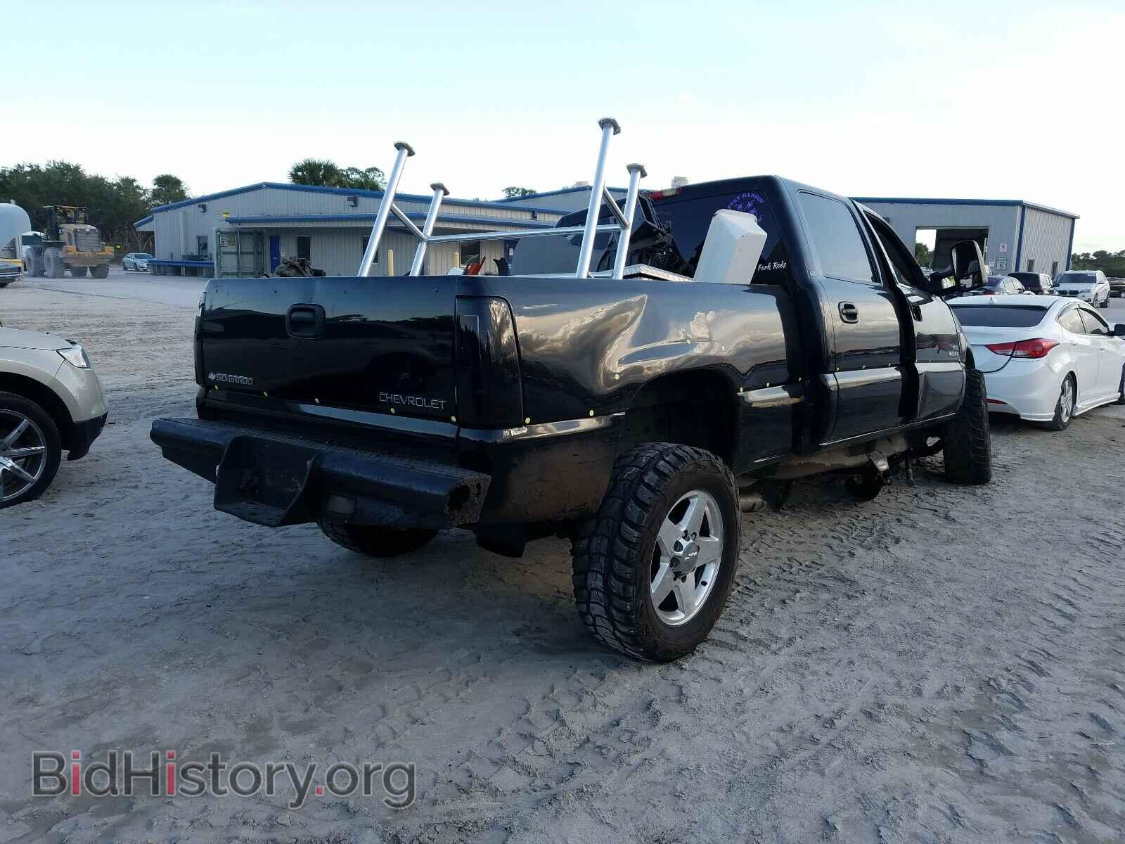 2006 CHEVROLET SILVERADO - VIN: 1GCHK23D06F230697 - Фото 4