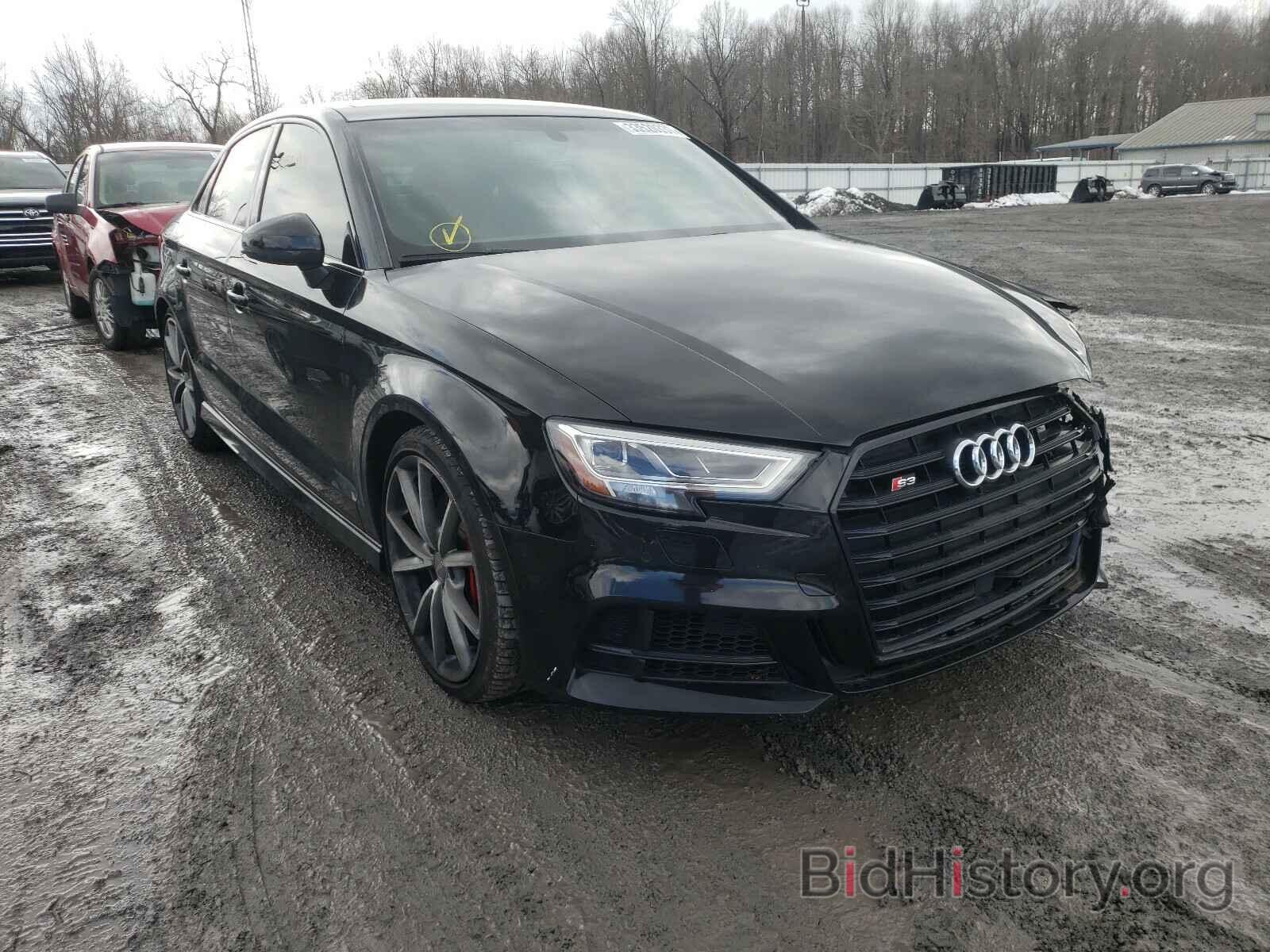 Фотография WAUB1GFF5H1022847 - AUDI S3 2017