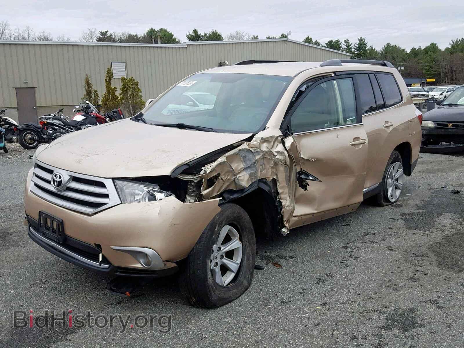 2012 TOYOTA HIGHLANDER - VIN: 5TDBK3EH5CS128027 - Фото 2