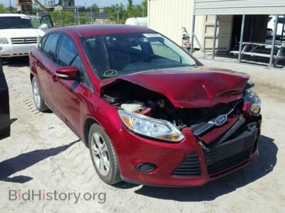 2013 Ford FOCUS Focus SE, красный — VIN 1FADP3F28DL286245, Copart
