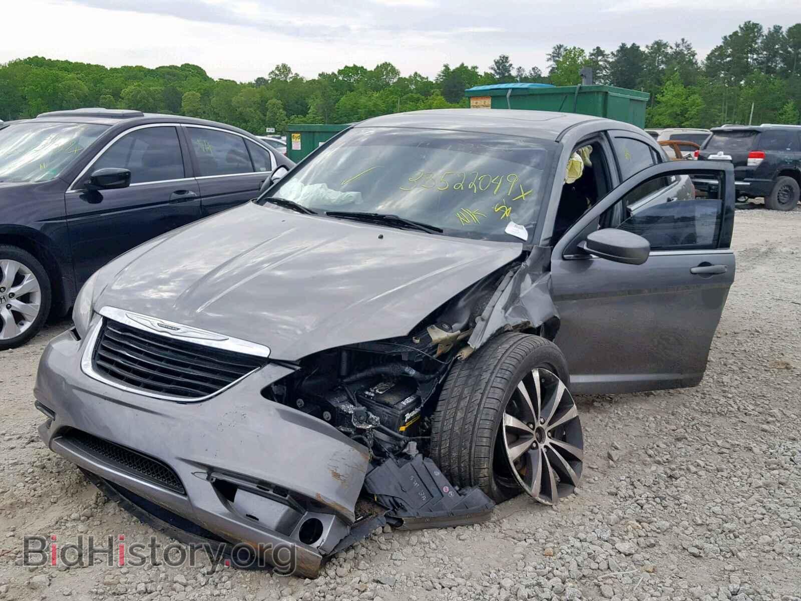2012 CHRYSLER 200 - VIN: 1C3CCBHG8CN176792 - Фото 2