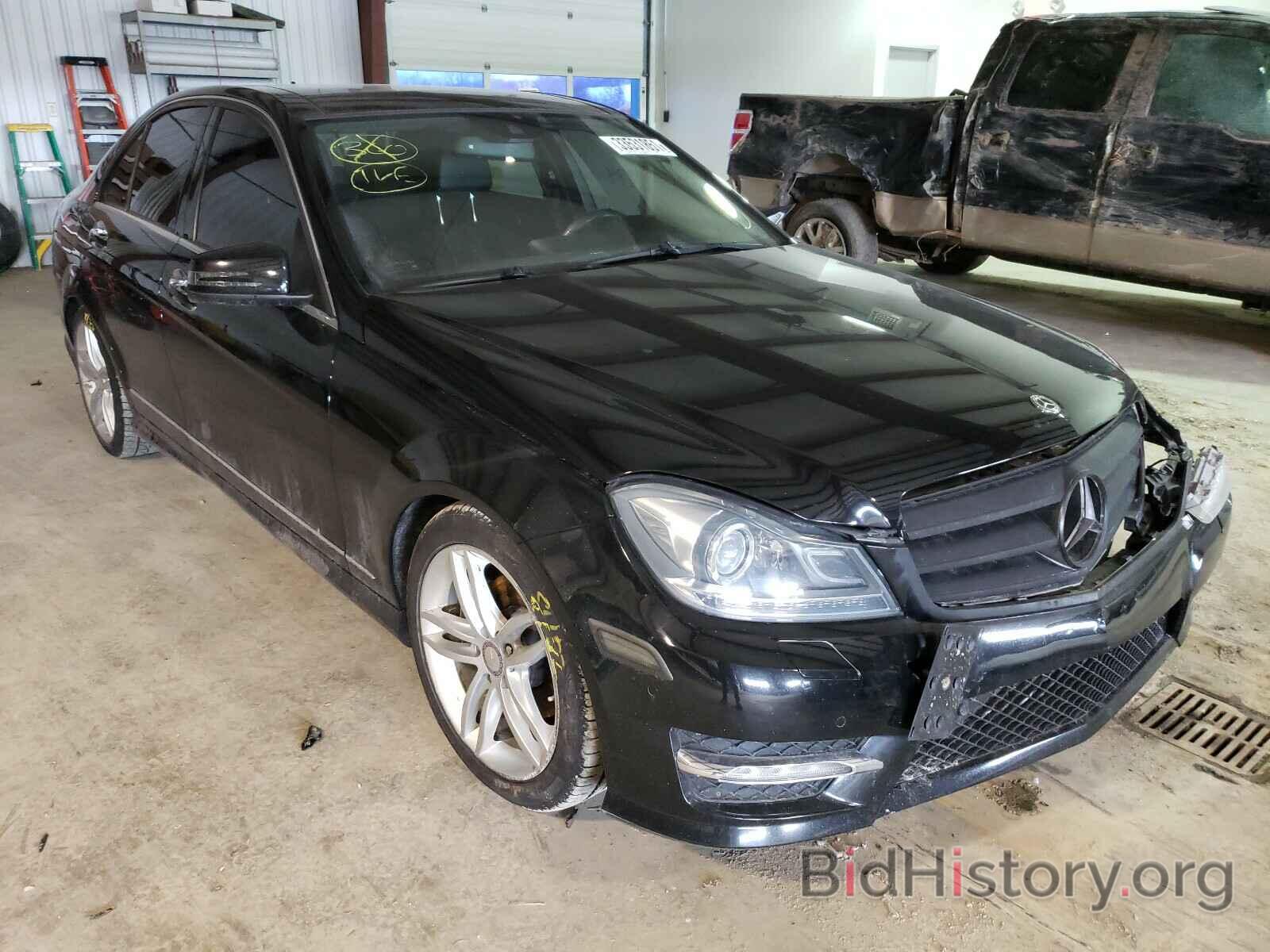 Photo WDDGF8BB9CA700243 - MERCEDES-BENZ C CLASS 2012